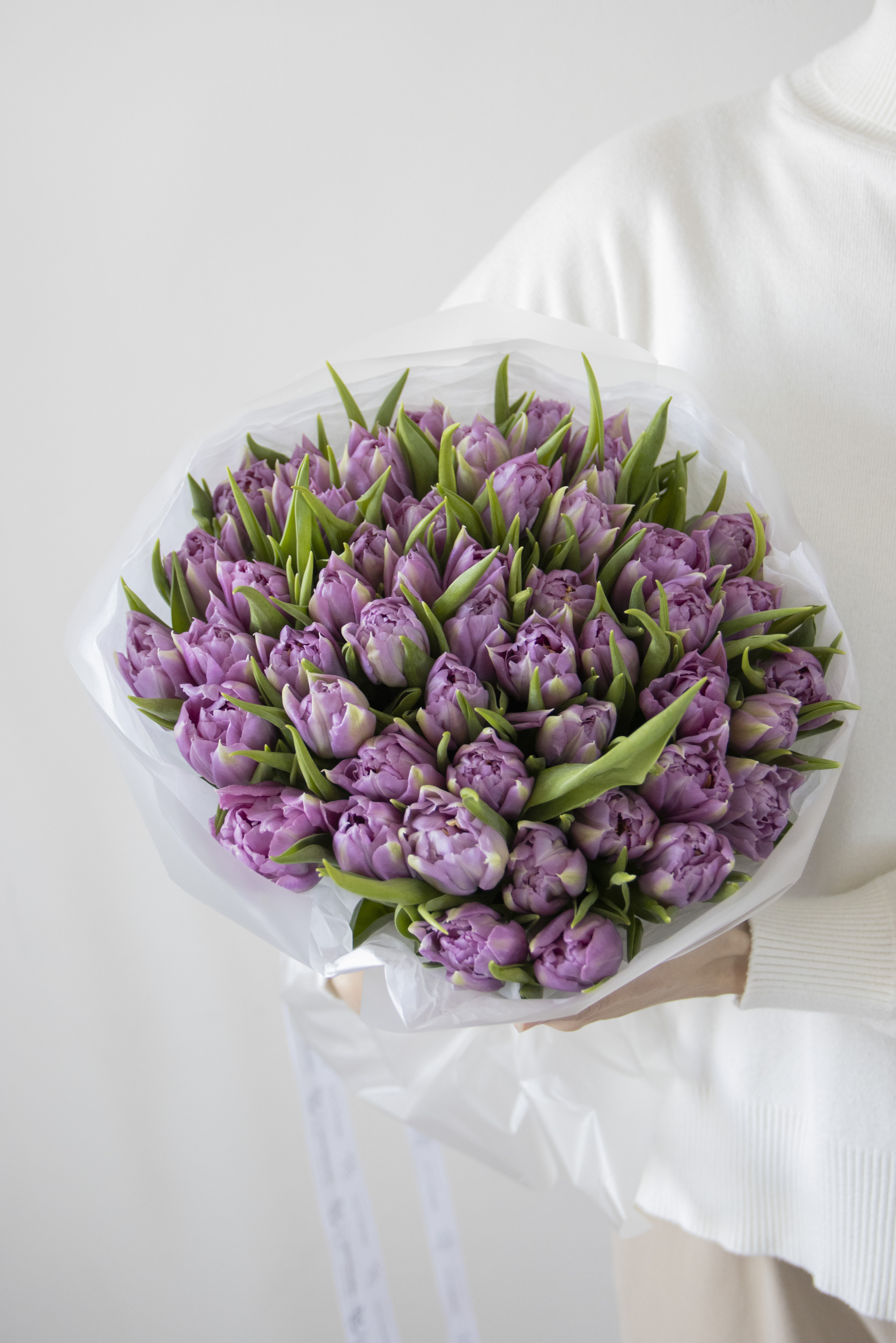 Что подарить на 8 Марта: cамые популярные и любимые цветы женщин