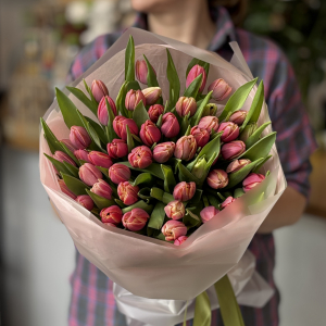 Букет из 51 тюльпана